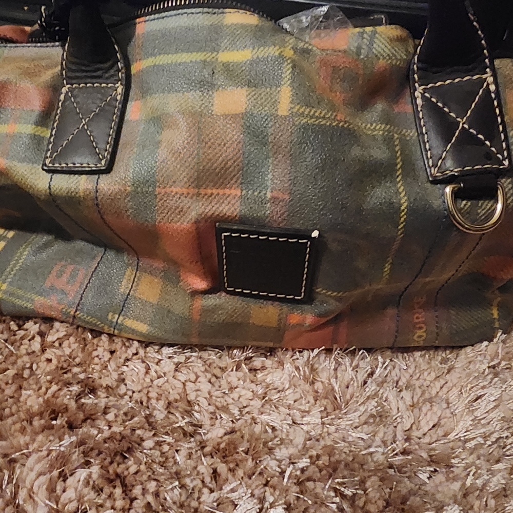 Dooney & Bourke bag
